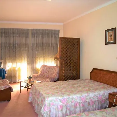 D. Carlos Residencial ゲストハウス
