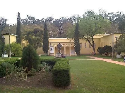 D. Carlos Residencial