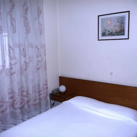 D. Carlos Residencial 칼다스하이냐