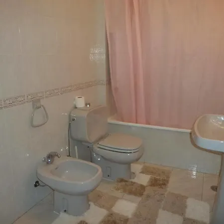 D. Carlos Residencial Gasthof Caldas Da Rainha