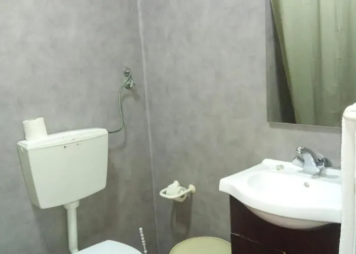 D. Carlos Residencial ゲストハウス 3*