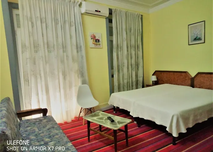 D. Carlos Residencial 3* カルダス・ダ・ライーニャ