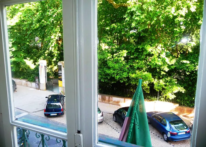 ゲストハウス D. Carlos Residencial カルダス・ダ・ライーニャ