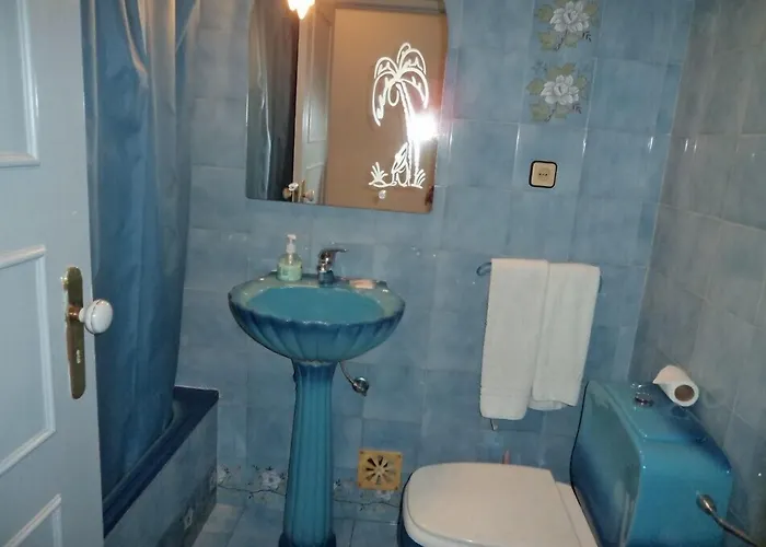 D. Carlos Residencial ゲストハウス 3*