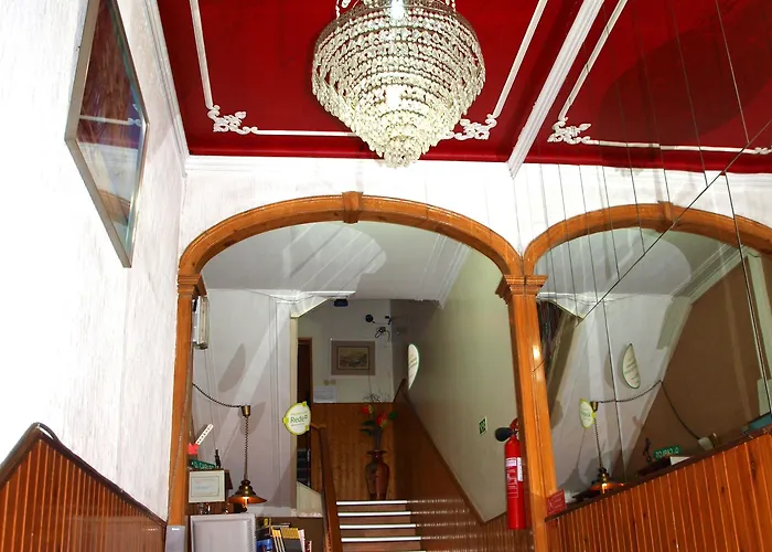 D. Carlos Residencial ゲストハウス カルダス・ダ・ライーニャ