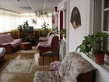 D. Carlos Residencial ゲストハウス 3*