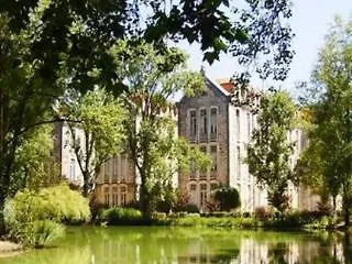 D. Carlos Residencial ゲストハウス 3*