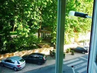 D. Carlos Residencial 3* カルダス・ダ・ライーニャ