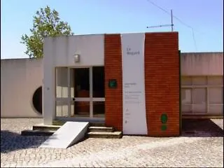 D. Carlos Residencial 3* カルダス・ダ・ライーニャ