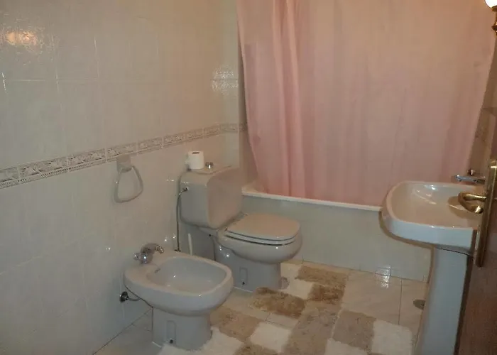 D. Carlos Residencial ゲストハウス カルダス・ダ・ライーニャ